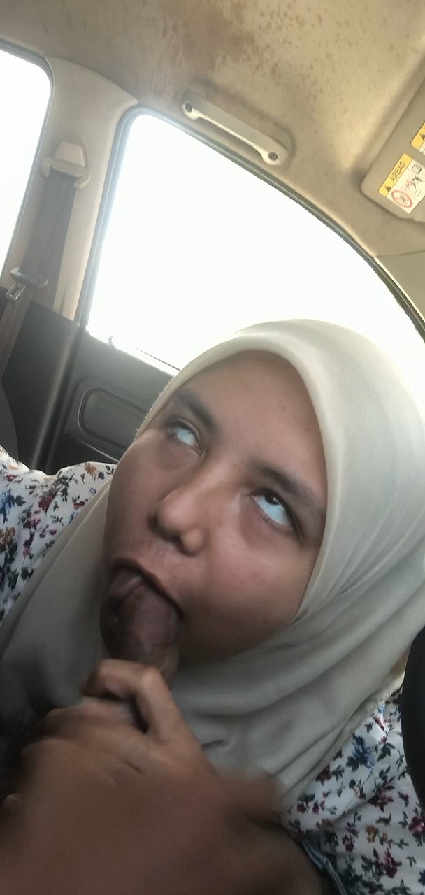 Bu Guru NURI Nyepong Di Mobil Merem Melek