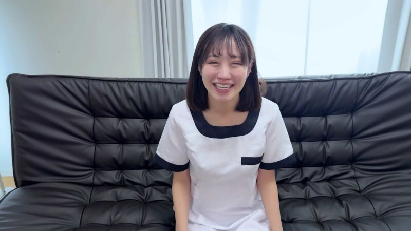 FC2-PPV-4713295 [Completely uncut/genuine 6 consecutive shots] Dental hygienist Yaya swallows the semen she's saved up for over 5 days in her own costume