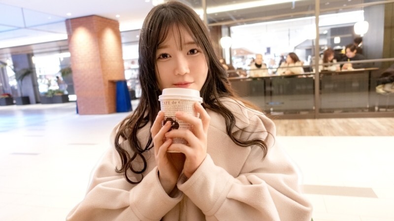 SIRO-5486 "A spunky girl working at a souvenir shop in Asakusa has applied! She speaks clearly and seems serious, but she has a super sensitive body and gets so turned on by just her nipples that she squirts like a flood! She's so turned on she&